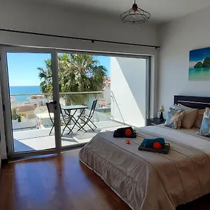 https://villa-beautiful-view-over-the-sea-t.hotelaalgarve.com